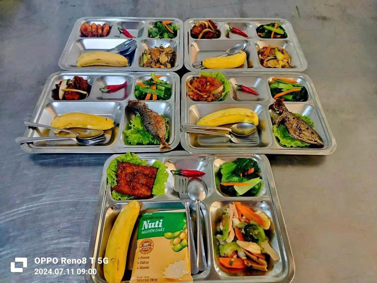 Suất Ăn Công Nghiệp Bến Cát Bình Dương: Chất Lượng, An Toàn & Tiết Kiệm